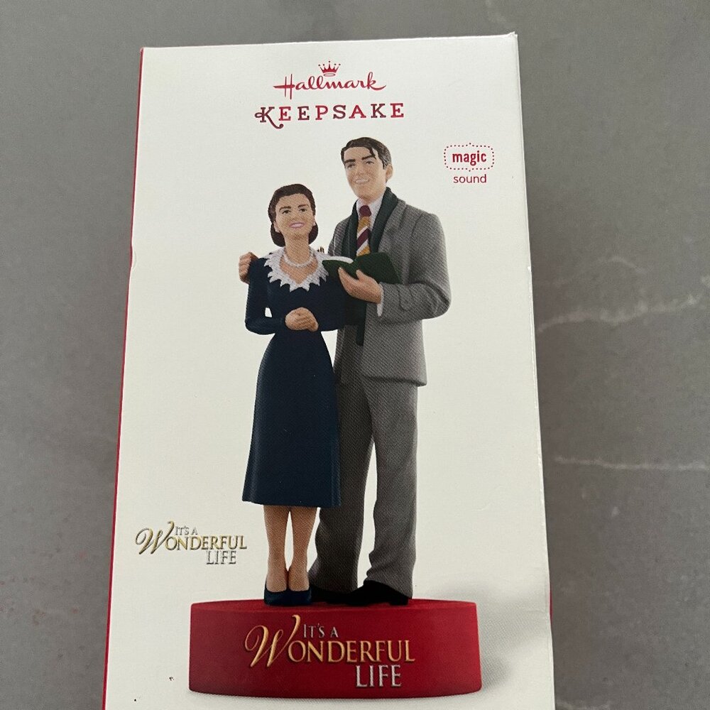 2015 Hallmark Keepsake "It's a Wonderful Life" Musical ornament